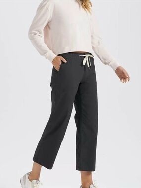VUORI Women's Wide Leg RipStop Size M in grey